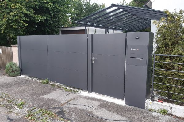 Toranlage Glattblech